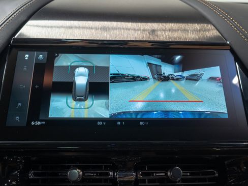 Used 2025 Aston Martin DBX 707 image 59