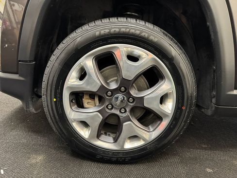 Used 2021 Jeep Compass Limited AWD/4WD image 12