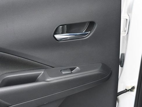 Used 2021 Nissan Kicks SV image 19