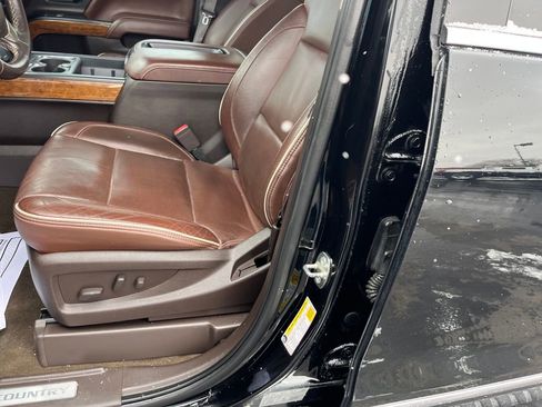 Used 2015 Chevrolet Silverado 1500 High Country w/ High Country Premium Package image 20