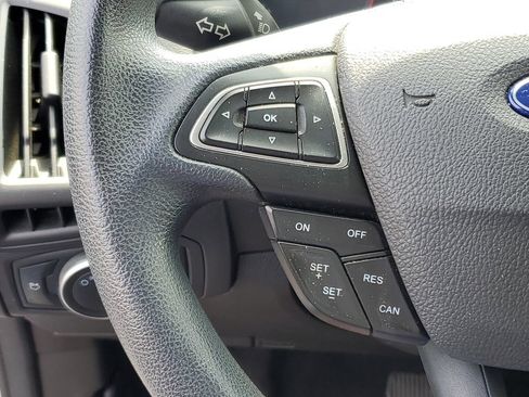 Used 2016 Ford Focus SE FWD image 15