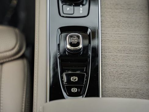 New 2026 Volvo XC90 T8 Ultra w/ Protection Package Premier AWD/4WD image 27