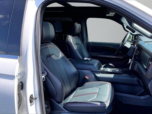 Used 2024 Ford Expedition Max Limited AWD/4WD image 7