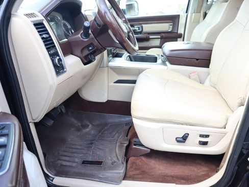 Used 2017 RAM 3500 Laramie image 10