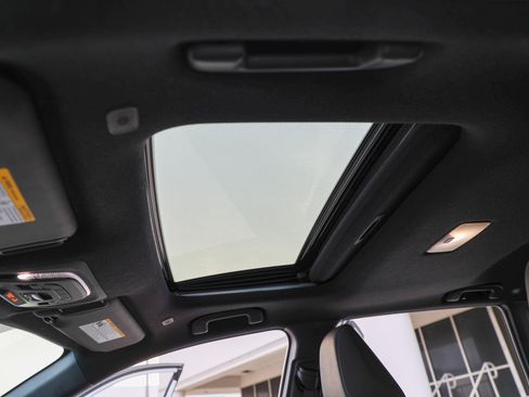 Used 2026 Toyota Corolla Cross XSE w/ Convenience Package image 42