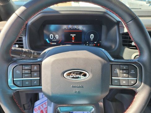 Used 2024 Ford Expedition Limited image 21