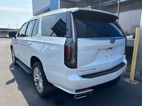 Used 2023 Cadillac Escalade Premium Luxury AWD/4WD image 8