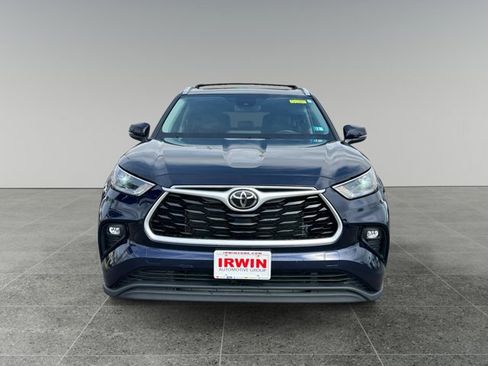 Used 2022 Toyota Highlander XLE image 8