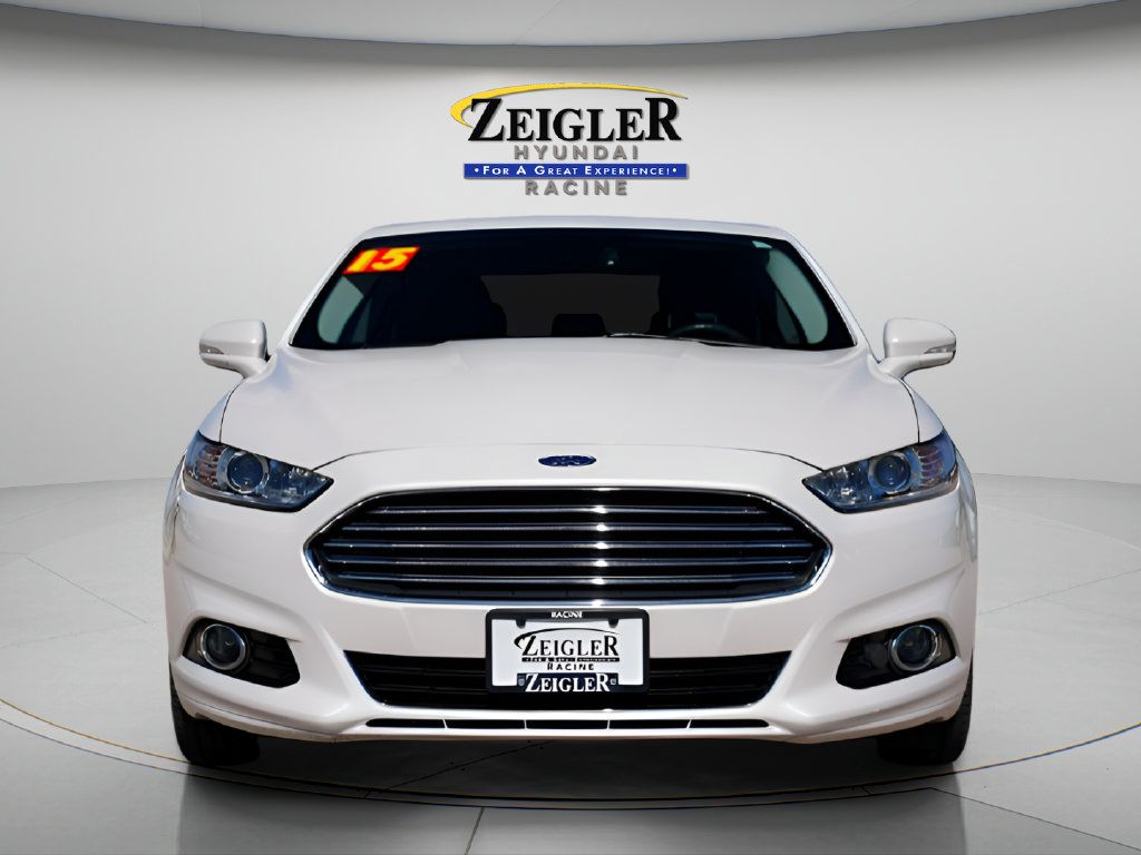 Used 2015 Ford Fusion Titanium FWD image 2