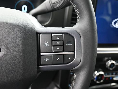 New 2026 Ford F250 Lariat w/ Black Appearance Package AWD/4WD image 4