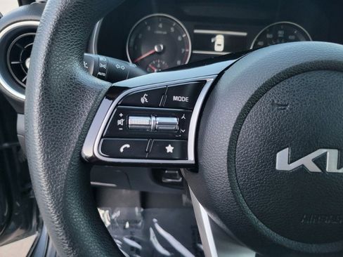 Used 2023 Kia Forte LXS image 27