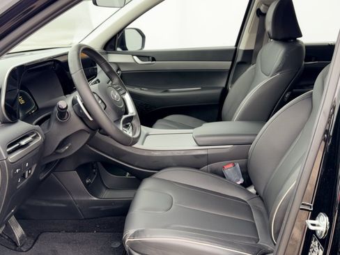 Used 2025 Hyundai Palisade XRT FWD image 5