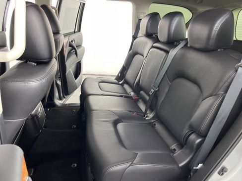 Used 2024 Nissan Armada SL image 39