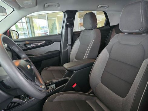 Used 2025 Chevrolet TrailBlazer LT AWD/4WD image 19