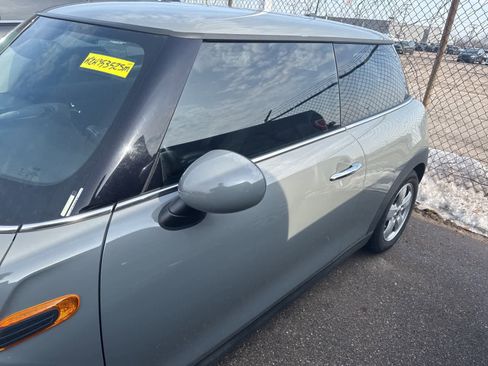 Used 2019 MINI Cooper 2-Door Hardtop image 6