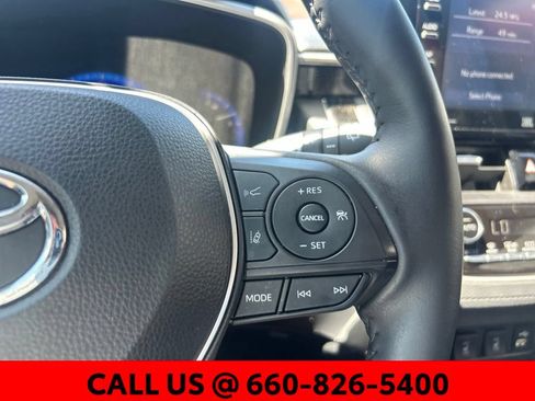 Used 2022 Toyota Corolla Cross XLE AWD/4WD image 15