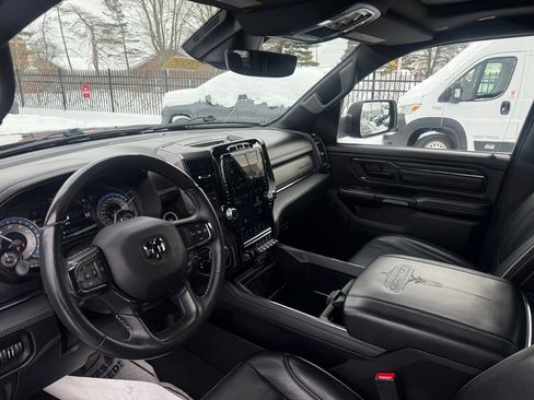 Used 2022 RAM 1500 Limited w/ Body-Colour Bumper Group image 11