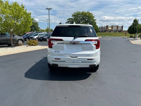 Used 2023 GMC Acadia Denali w/ Denali Technology Package AWD/4WD image 8