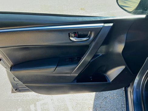 Used 2015 Toyota Corolla S FWD image 13