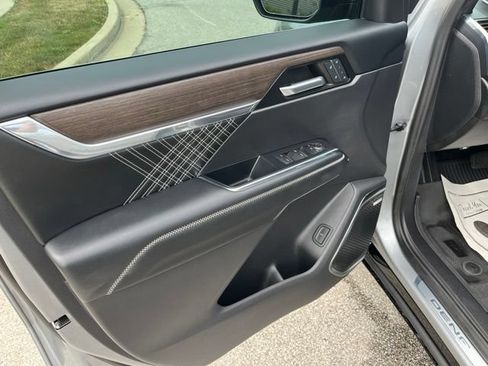 Used 2024 GMC Acadia Denali w/ LPO, Floor Liner Package AWD/4WD image 6