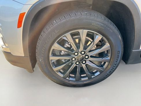 Used 2022 Chevrolet Traverse RS w/ LPO, Floor Liner Package AWD/4WD image 30