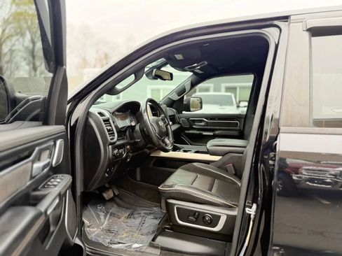 Used 2019 RAM 1500 Laramie image 11