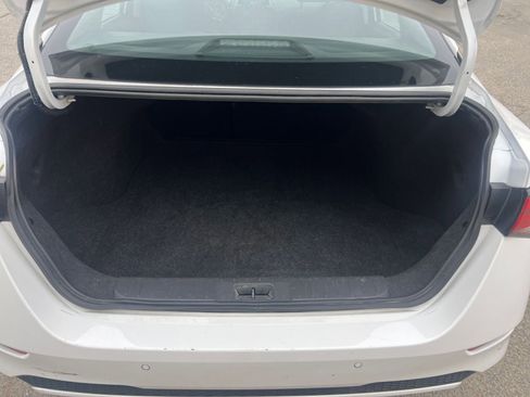 Used 2024 Nissan Sentra SV image 29