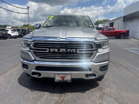 Used 2019 RAM 1500 Laramie AWD/4WD image 9