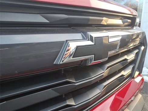 Used 2024 Chevrolet Colorado LT w/ LT Convenience Package III image 8