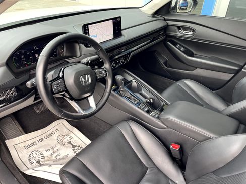 Used 2024 Honda Accord Touring image 13