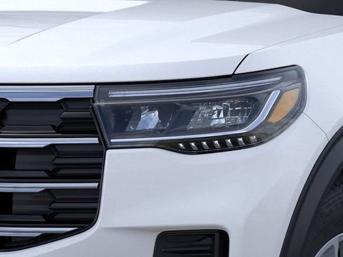 New 2026 Ford Explorer Active AWD/4WD image 17