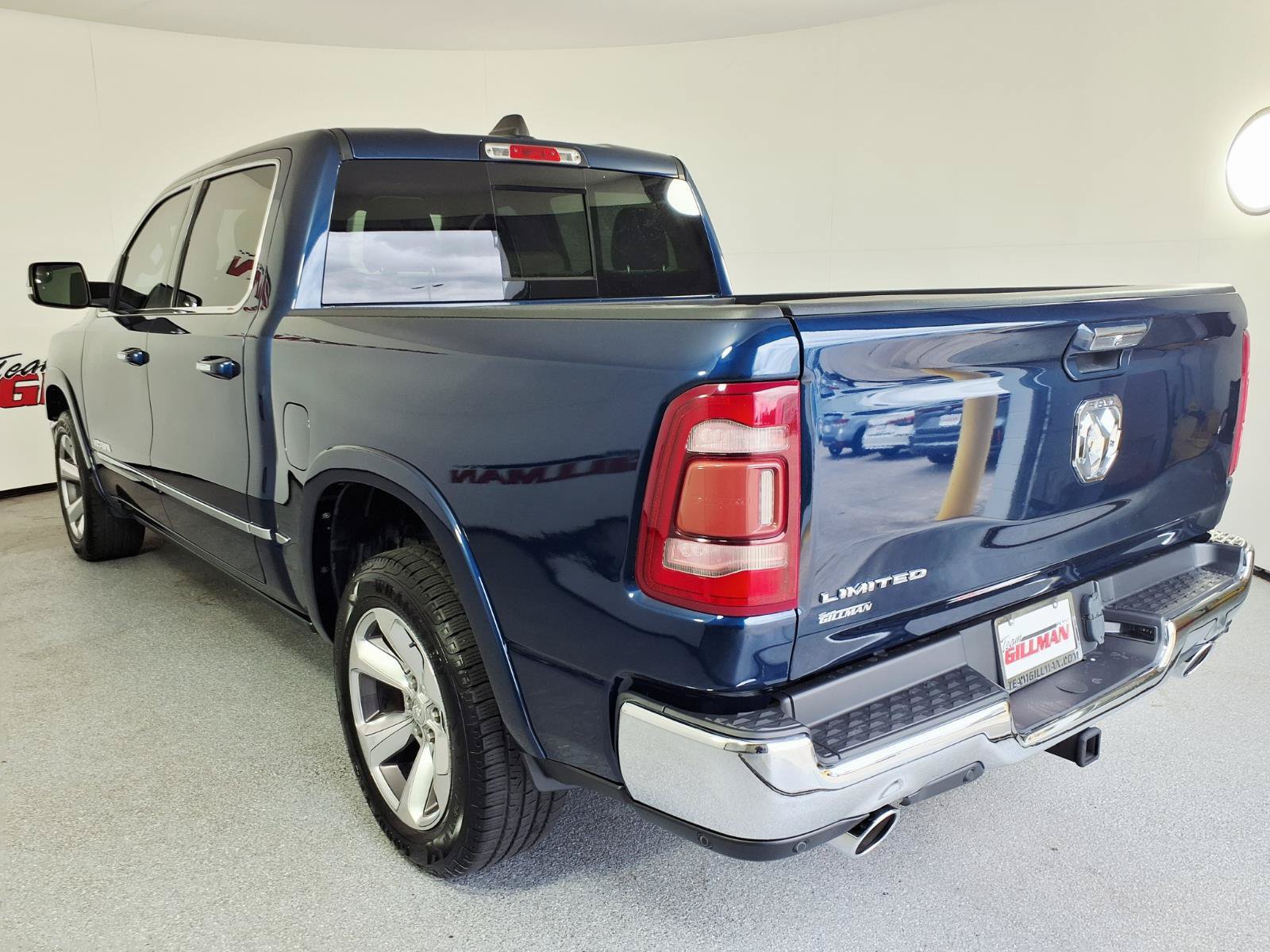 Used 2019 RAM 1500 Limited RWD image 4