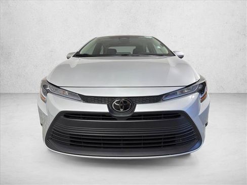 Used 2026 Toyota Corolla LE FWD image 8