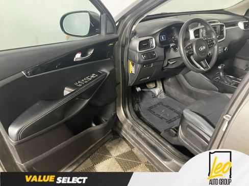 Used 2016 Kia Sorento LX AWD/4WD image 10