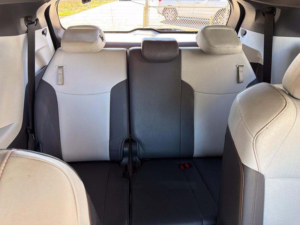 Used 2022 Toyota Sienna XSE AWD/4WD image 12