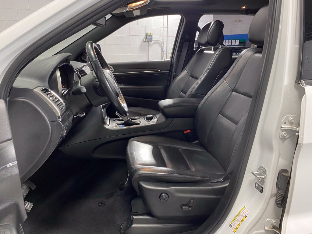 Used 2021 Jeep Grand Cherokee Limited AWD/4WD image 18