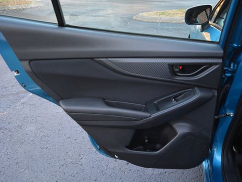 Used 2019 Subaru Impreza 2.0i Premium image 11