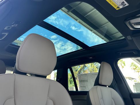 New 2026 Volvo XC90 B6 Plus image 15