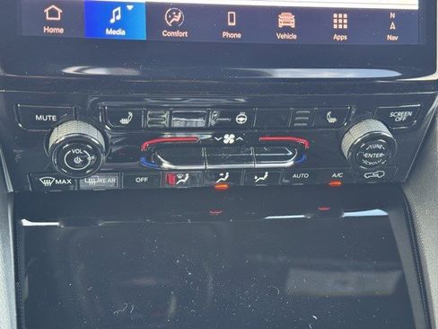 New 2025 Jeep Grand Cherokee L Limited image 22