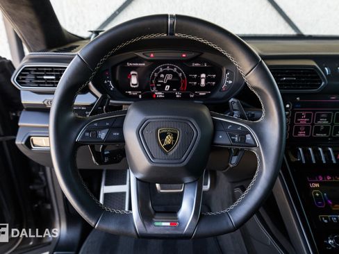 Used 2024 Lamborghini Urus S AWD/4WD image 25