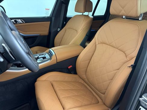 Certified 2026 BMW X5 xDrive50e w/ M Sport Package AWD/4WD image 25