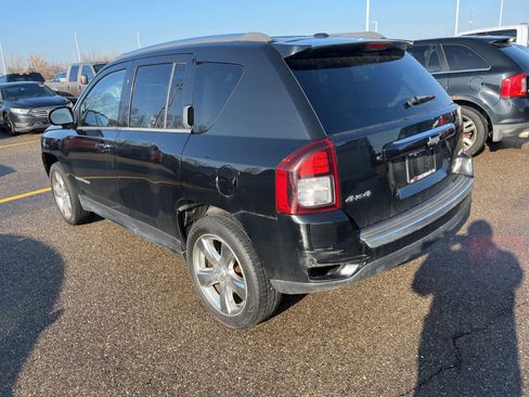Used 2014 Jeep Compass Limited image 9