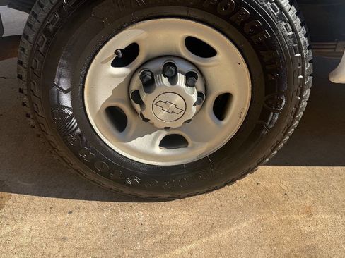 Used 2015 Chevrolet Express 2500 image 34