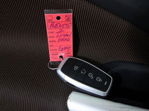 Used 2020 Nissan Kicks SR image 20