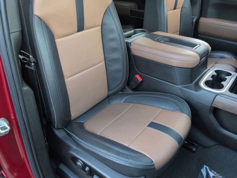 Used 2022 Chevrolet Silverado 1500 High Country image 24