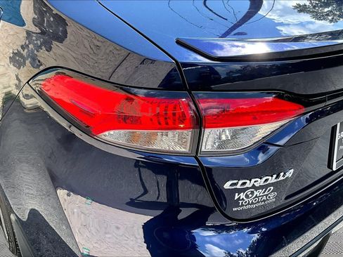 Certified 2025 Toyota Corolla SE FWD image 29