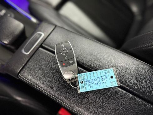 Used 2021 Mercedes-Benz GLB 250 4MATIC image 42