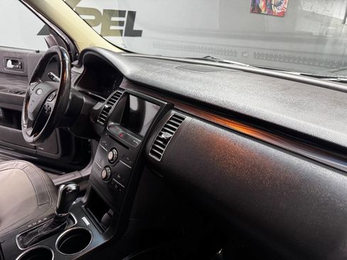 Used 2018 Ford Flex SEL w/ Equipment Group 202A image 53