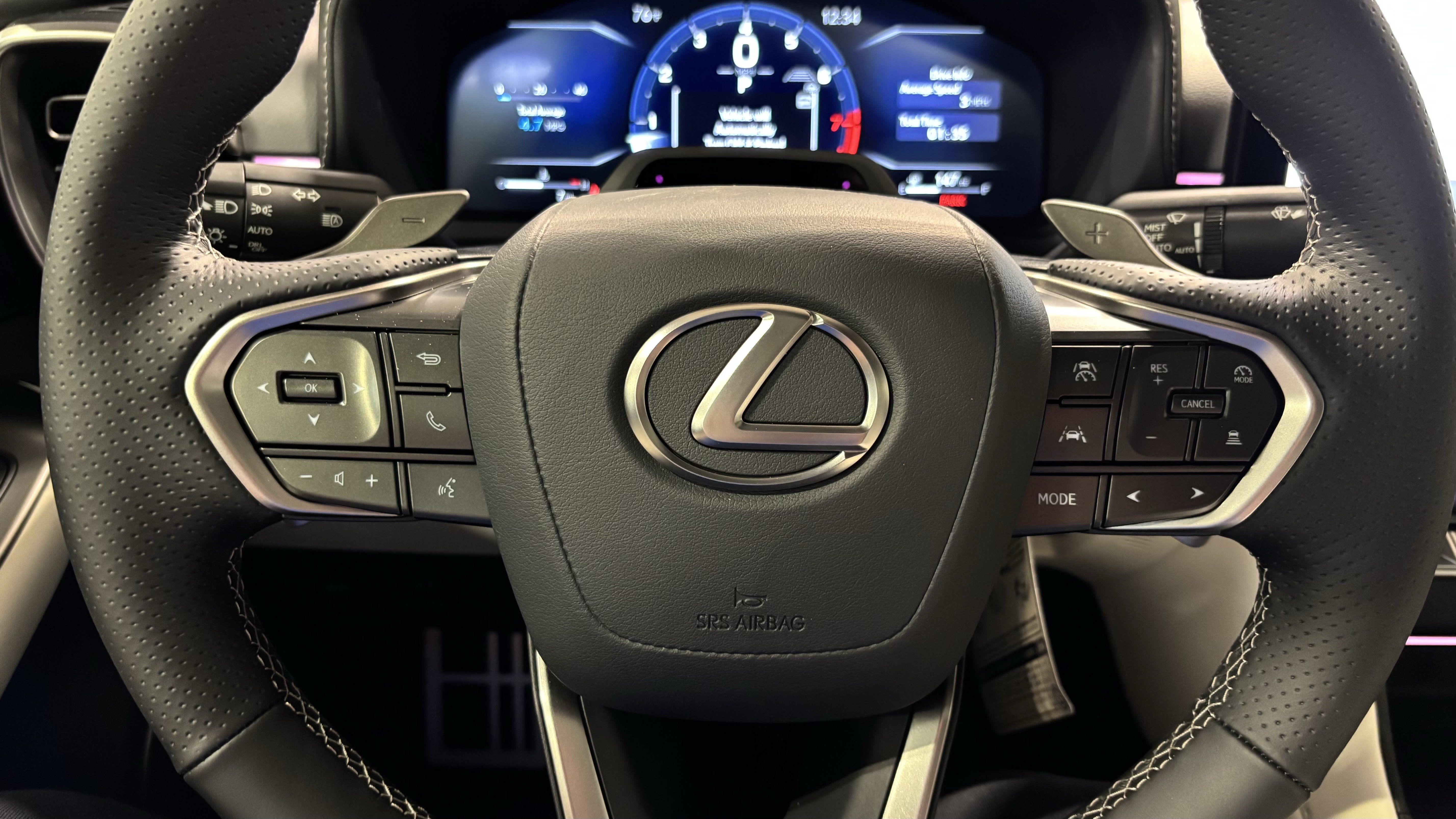 Used 2026 Lexus IS 350 F Sport w/ Technology Package RWD image 17