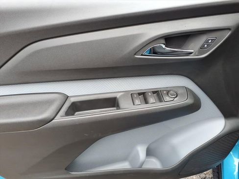 New 2027 Chevrolet Bolt LT w/ Comfort Package FWD image 16